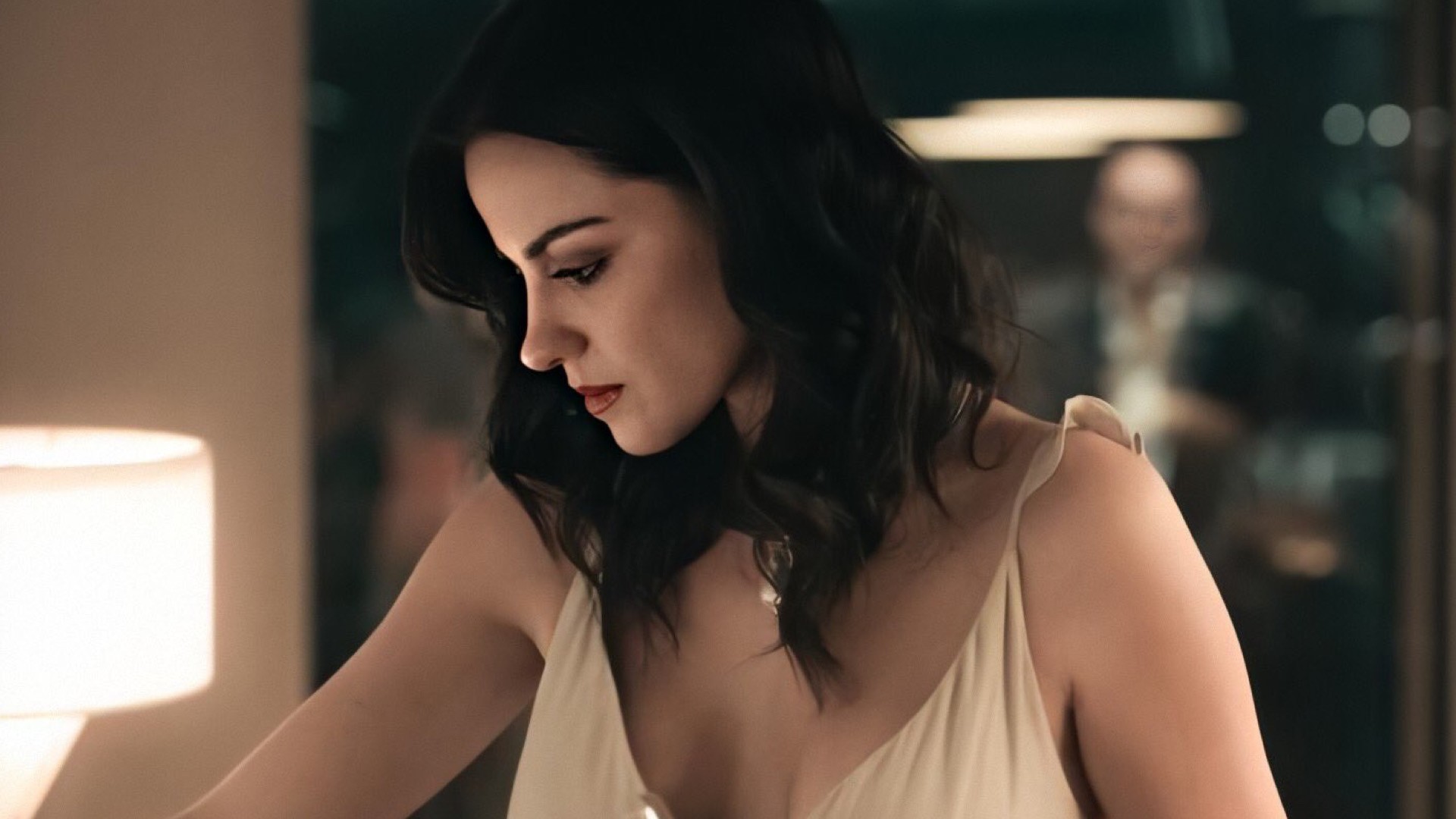 Dark Desire 2. Sezon 14. Bölüm