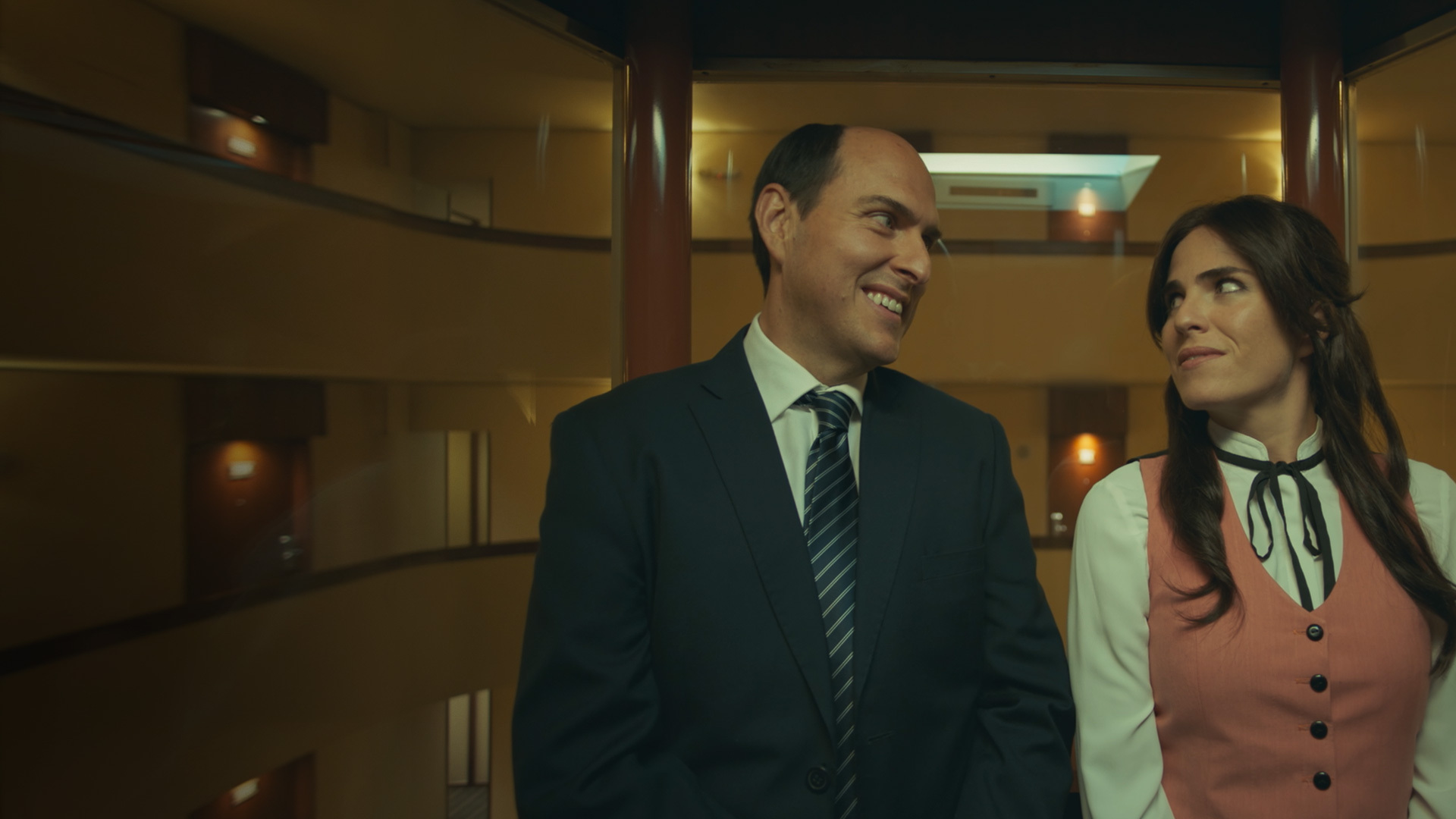 El Presidente 1. Sezon 8. Bölüm