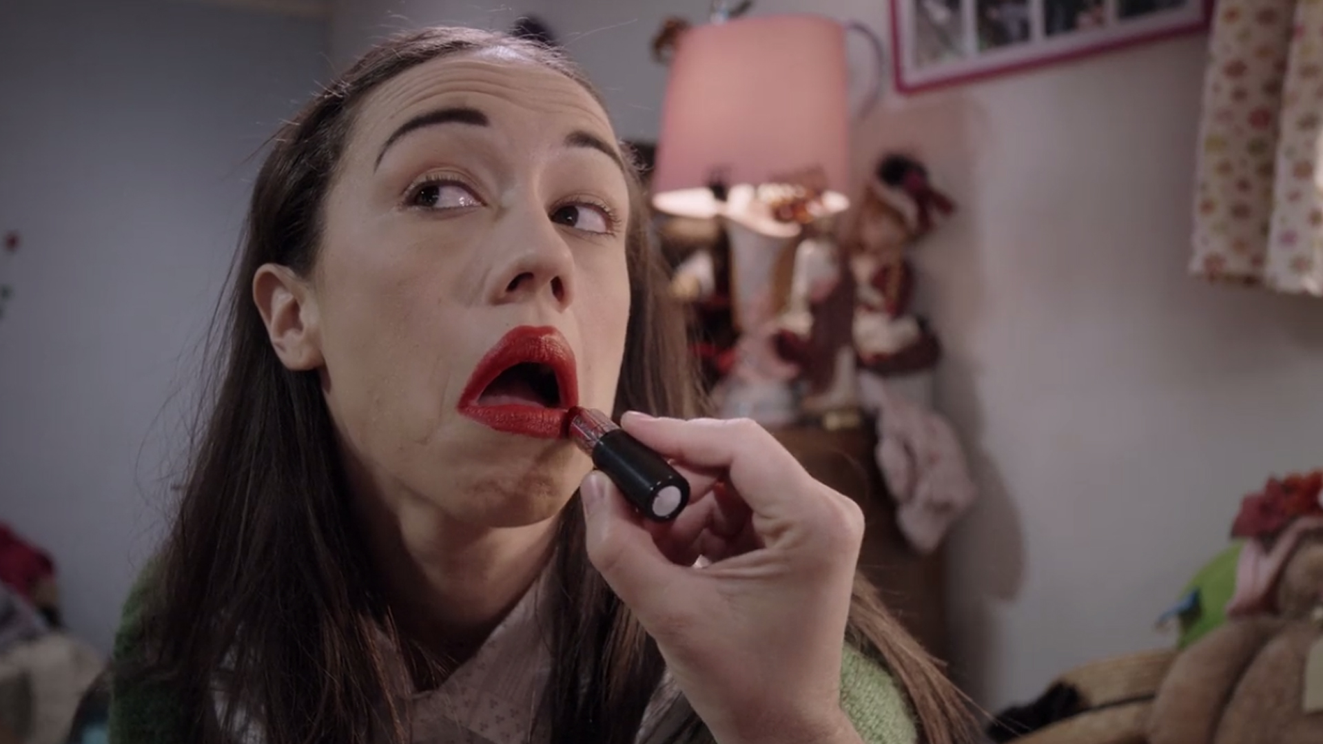 Haters Back Off 2. Sezon 6. Bölüm