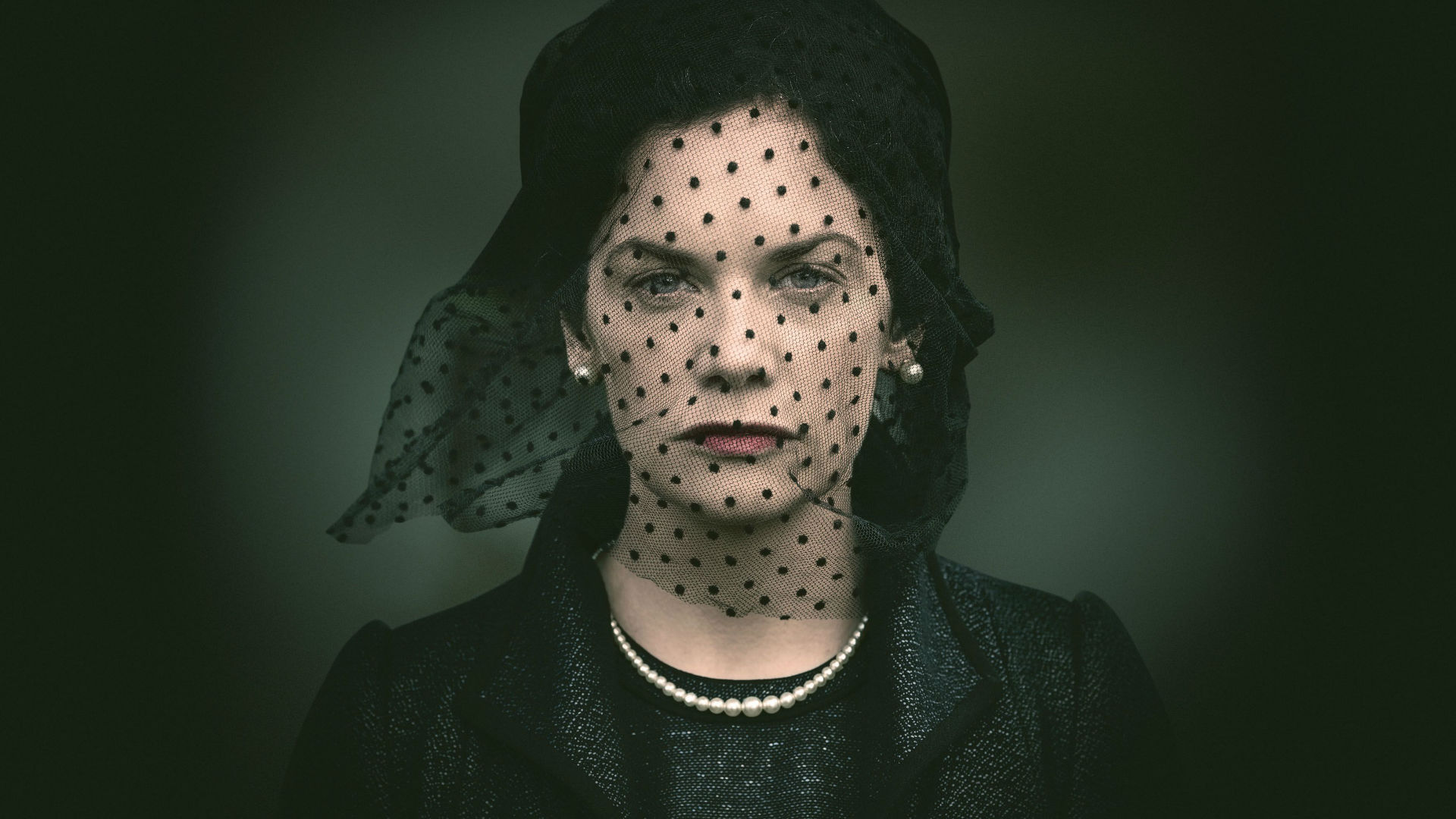 Mrs Wilson 1. Sezon 1. Bölüm