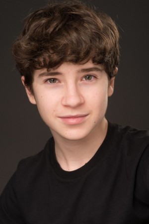 Alejandro Serrano tüm dizileri dizigom'da