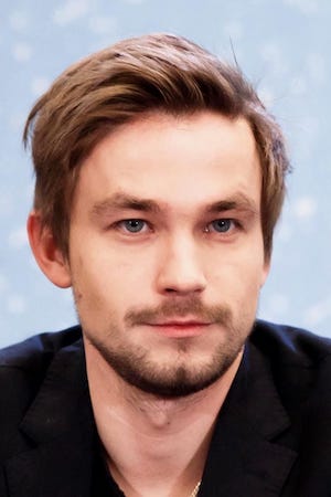 Alexander Petrov tüm dizileri dizigom'da