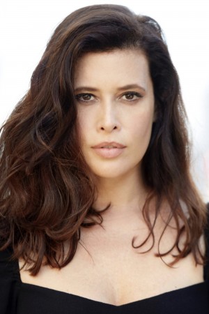 Angie Cepeda tüm dizileri dizigom'da