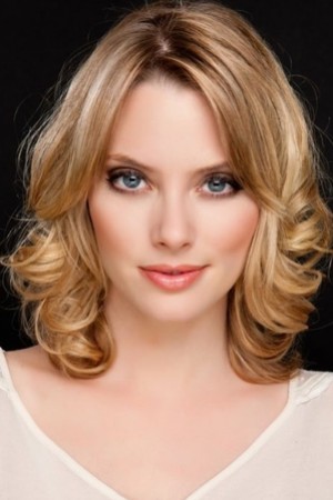 April Bowlby tüm dizileri dizigom'da