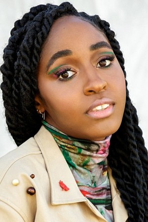 Ayo Edebiri tüm dizileri dizigom'da