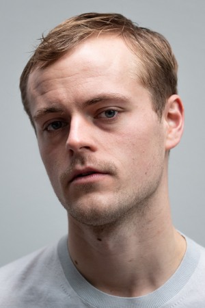 Coen Bril tüm dizileri dizigom'da