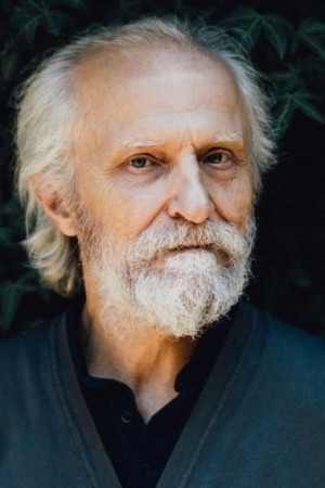 David Patrick Kelly tüm dizileri dizigom'da