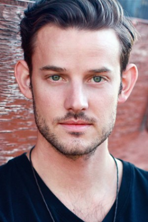 Evan Williams tüm dizileri dizigom'da