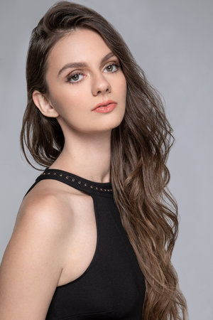 Faith Logan tüm dizileri dizigom'da