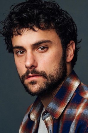 Jack Falahee tüm dizileri dizigom'da