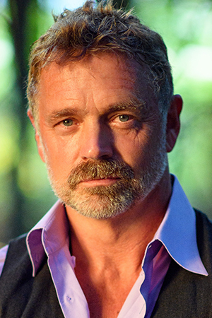 John Schneider tüm dizileri dizigom'da