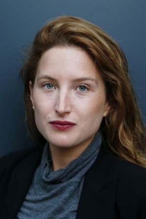 Julia Piaton tüm dizileri dizigom'da