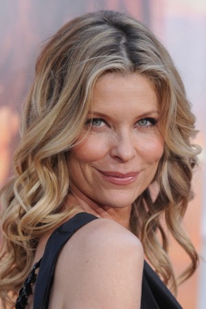 Kate Vernon tüm dizileri dizigom'da