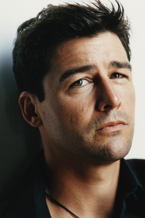 Kyle Chandler tüm dizileri dizigom'da