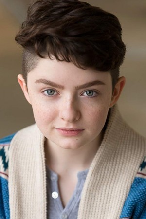 Lachlan Watson tüm dizileri dizigom'da