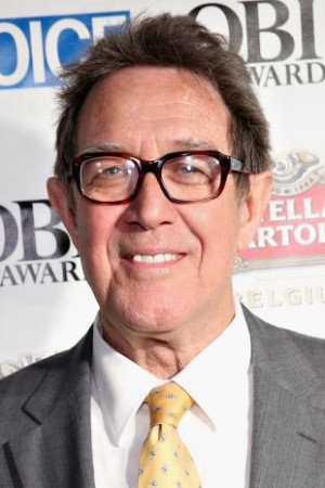 Larry Pine tüm dizileri dizigom'da