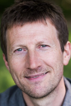 Mark Bazeley tüm dizileri dizigom'da