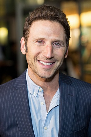 Mark Feuerstein tüm dizileri dizigom'da