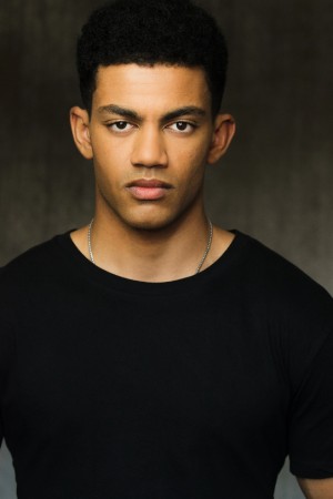 Miles Fowler tüm dizileri dizigom'da