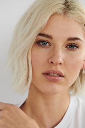 Sarah Grey tüm dizileri dizigom'da