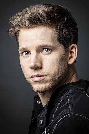 Stark Sands tüm dizileri dizigom'da