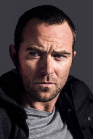 Sullivan Stapleton tüm dizileri dizigom'da