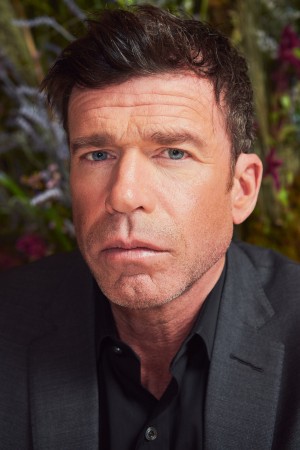 Taylor Sheridan tüm dizileri dizigom'da