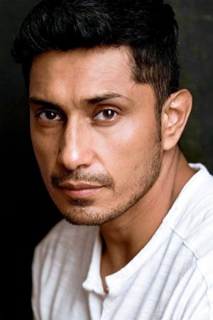 Tenoch Huerta tüm dizileri dizigom'da