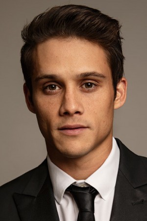 Timothy Granaderos tüm dizileri dizigom'da