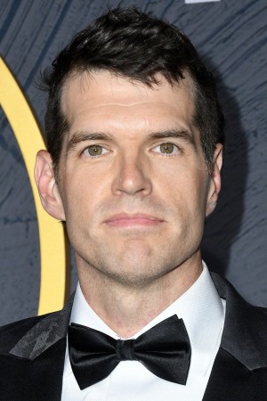 Timothy Simons tüm dizileri dizigom'da
