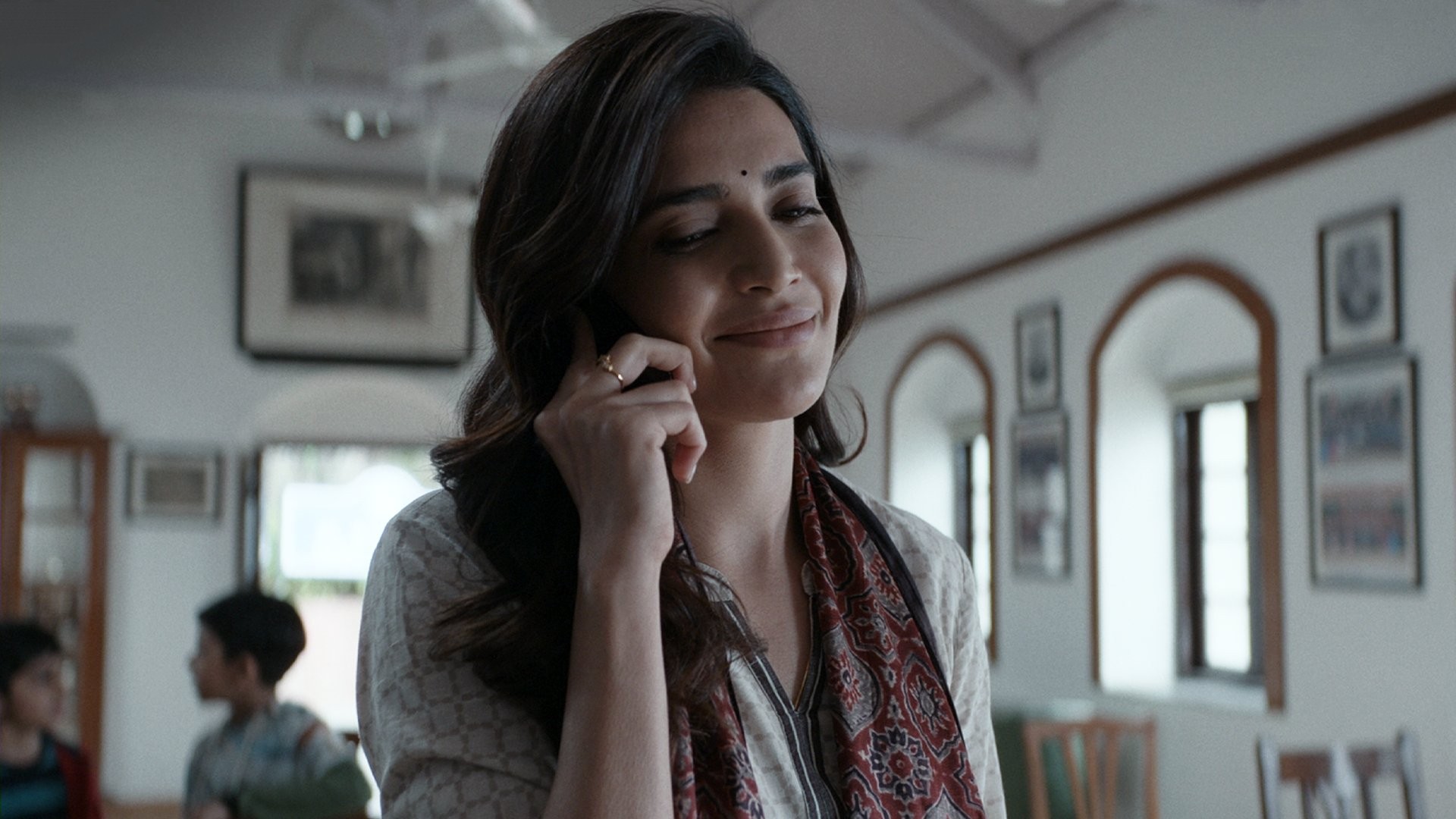 Scoop 1. Sezon 1. Bölüm