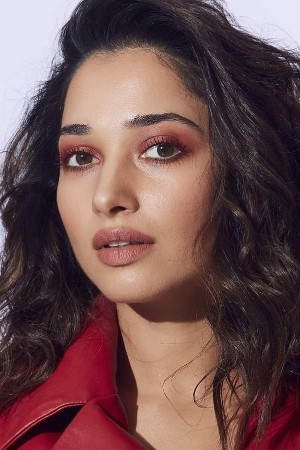 Tamannaah Bhatia tüm dizileri dizigom'da