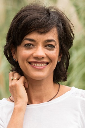 Ana Cecília Costa tüm dizileri dizigom'da