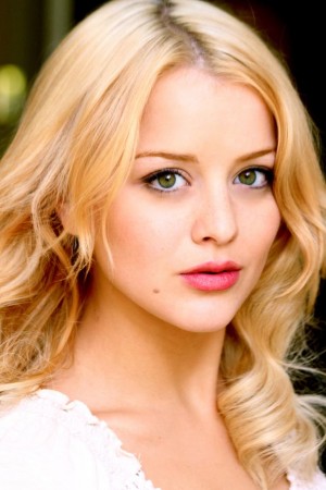 Jordan Hinson tüm dizileri dizigom'da