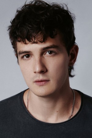 Nicolas Ahnert tüm dizileri dizigom'da