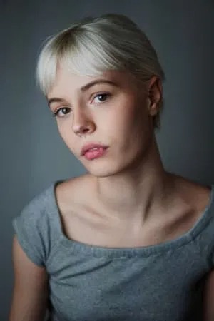 Ella Maisy Purvis tüm dizileri dizigom'da