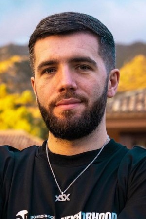 Josh Bradley tüm dizileri dizigom'da