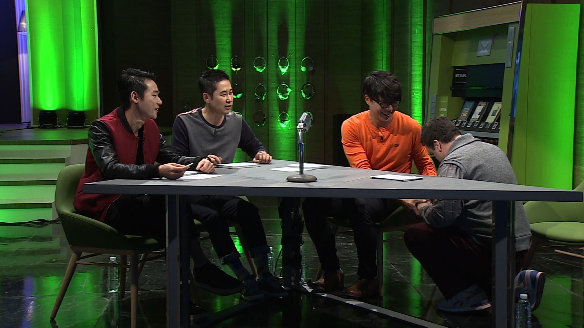 Witch Hunt 1. Sezon 14. Bölüm