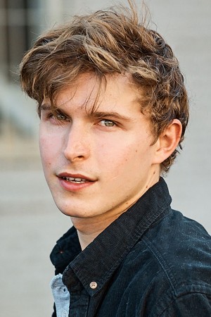 Johnny Berchtold tüm dizileri dizigom'da