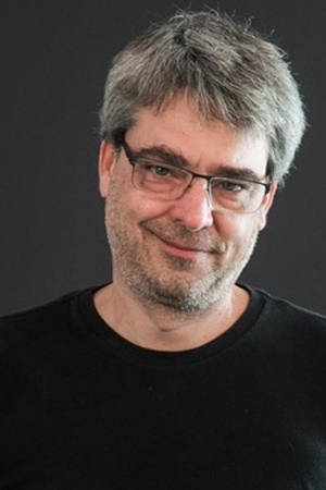 Andrucha Waddington tüm dizileri dizigom'da