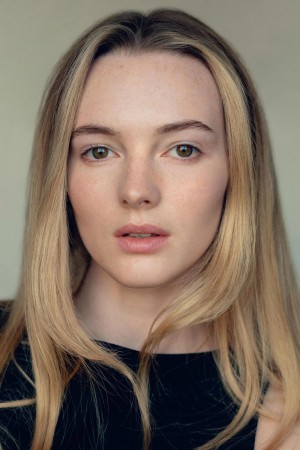 Alanah Bloor tüm dizileri dizigom'da