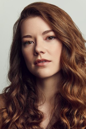 Molly Kunz tüm dizileri dizigom'da