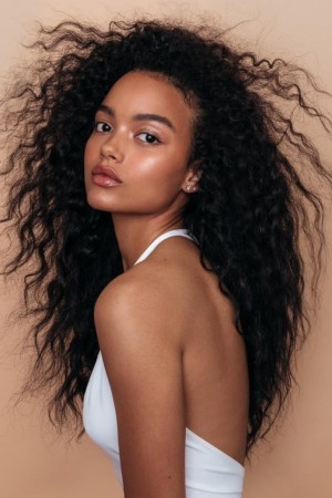 Whitney Peak tüm dizileri dizigom'da