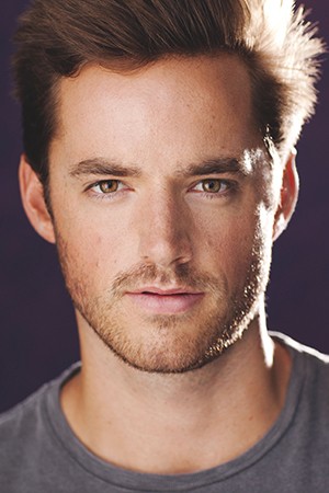 Connor Hines tüm dizileri dizigom'da