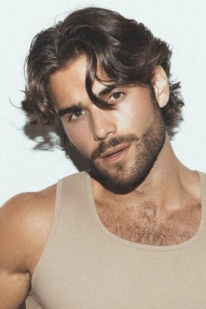 Hunter McVey tüm dizileri dizigom'da