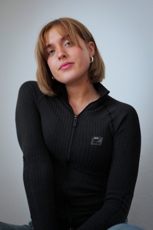 Jana Münster tüm dizileri dizigom'da