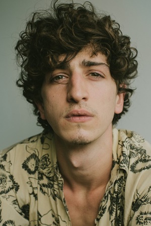 Johnny Massaro tüm dizileri dizigom'da