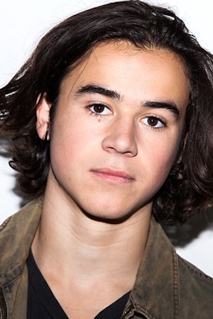 Keean Johnson tüm dizileri dizigom'da